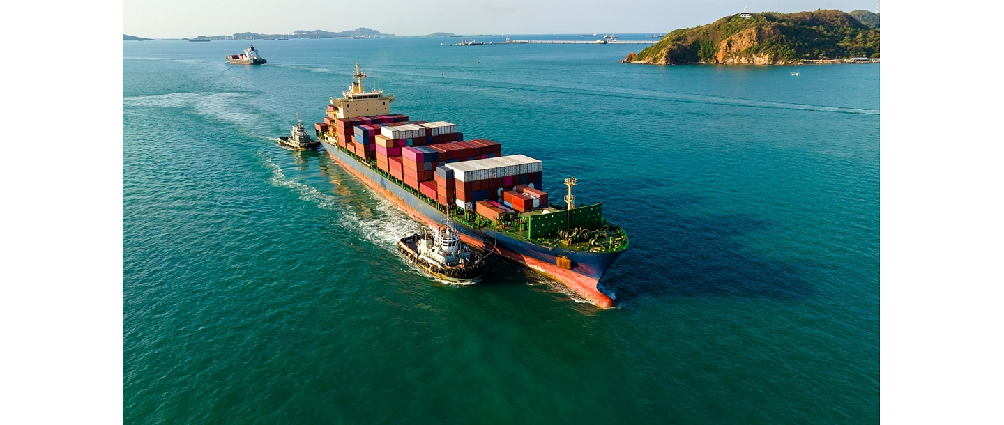 Compound( LCL) container cargo transportation