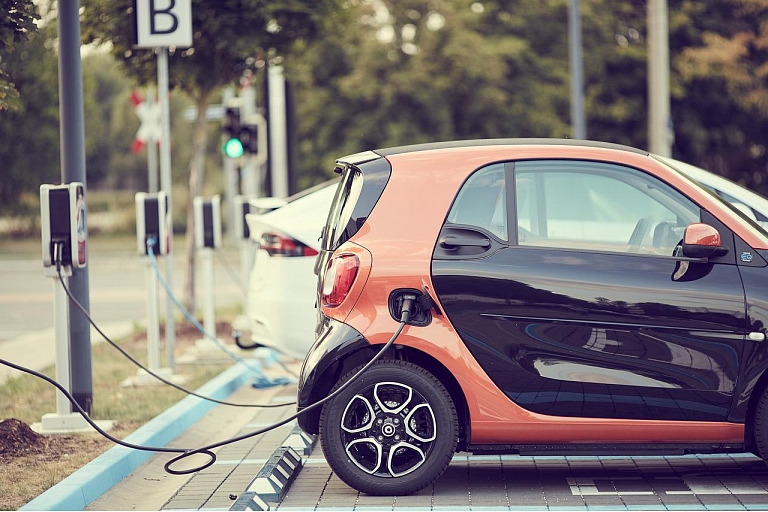 Assembly of an electric car charging station