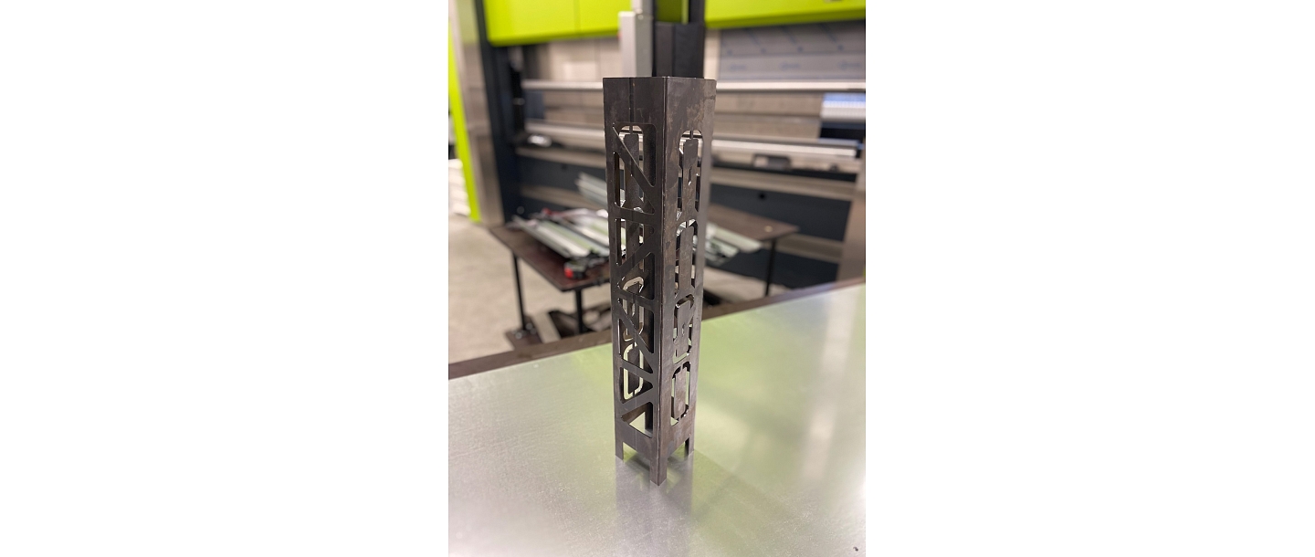 Laser cutting of pipes