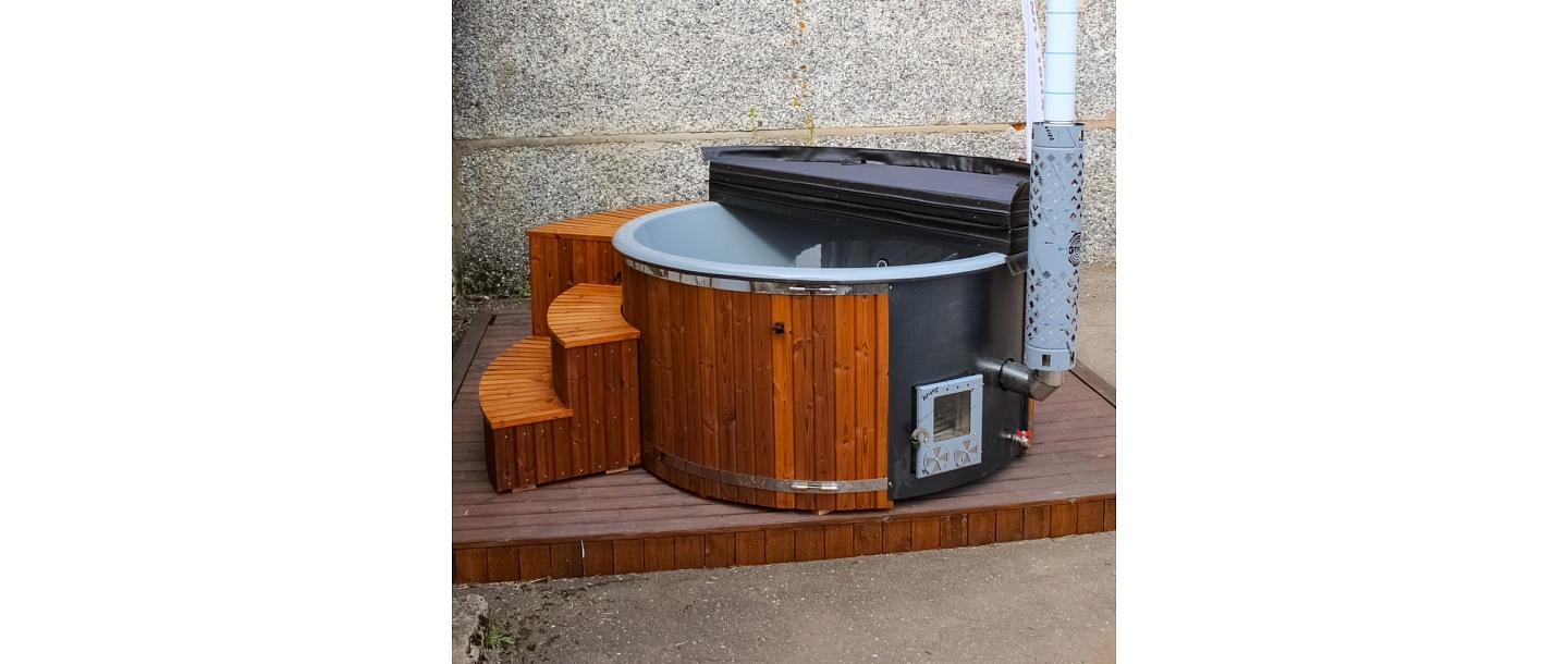 Hot tub with integrated oven