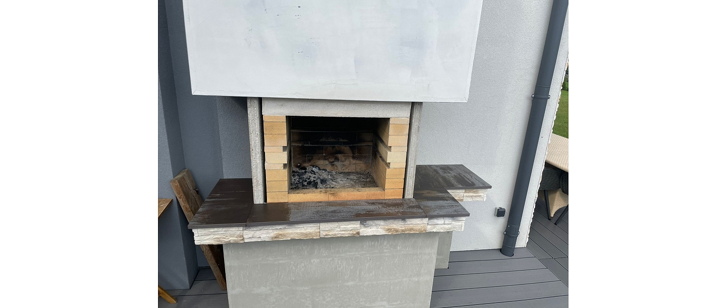 Dekton Trilium fireplace