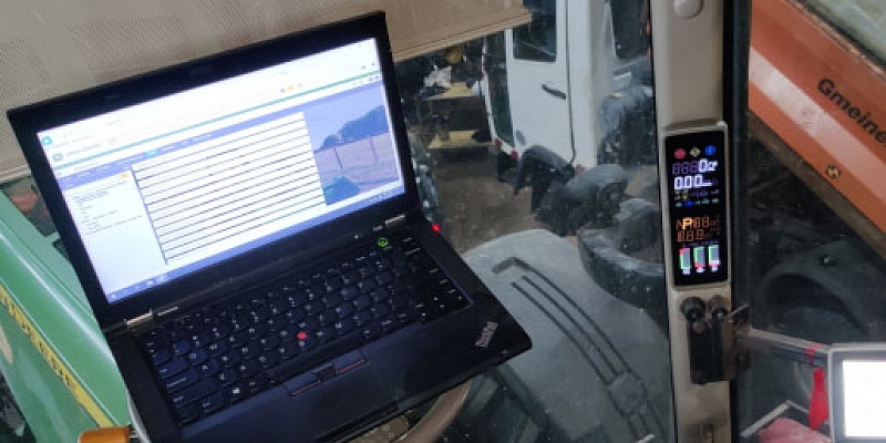 Computer diagnostics of tractor equipment