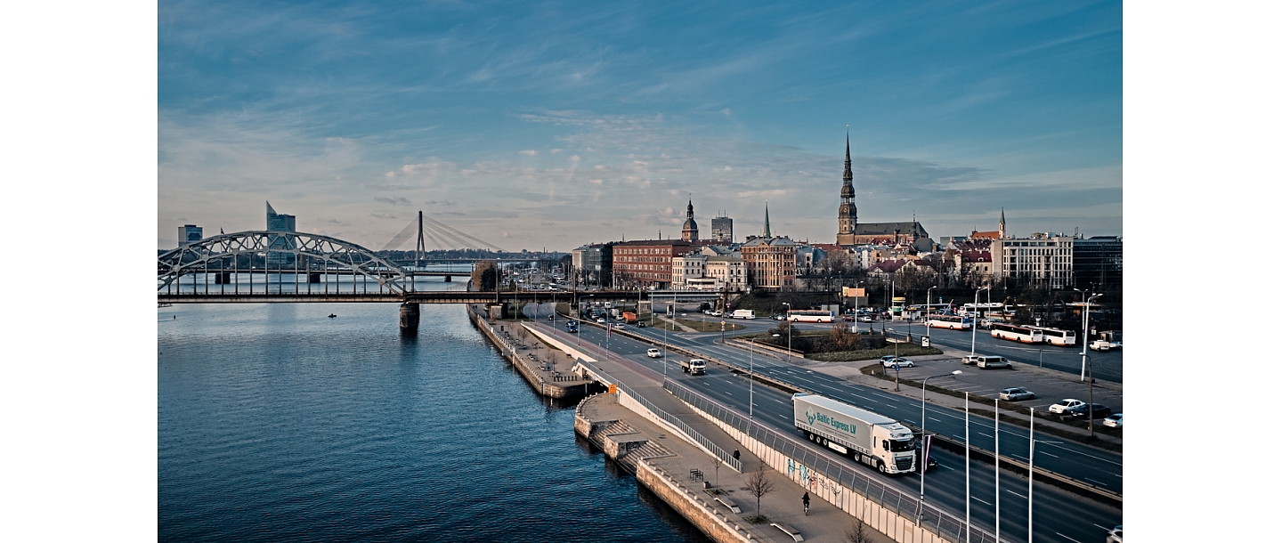 Freight transport road