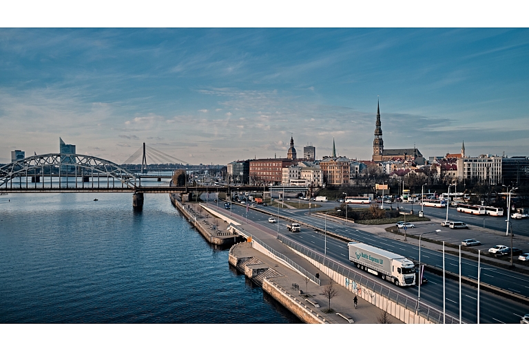 Freight transport road