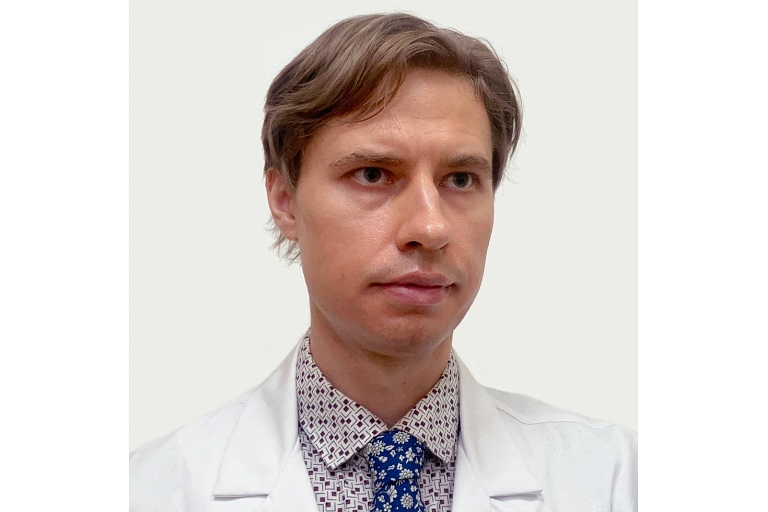 Dr. Артис Лапсиньш Дерматовенеролог