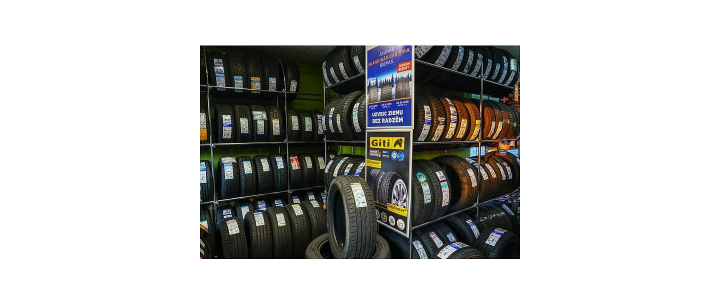 Auto riepu tirdzniecība