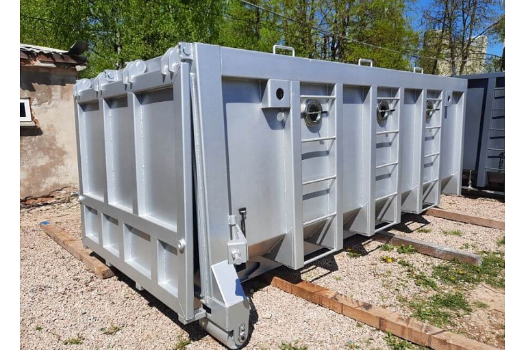 Sludge container