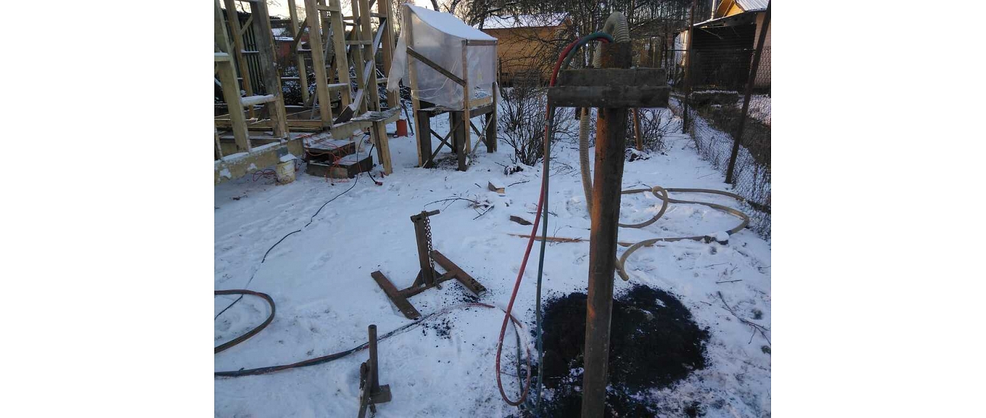 Установка зимнего колодца