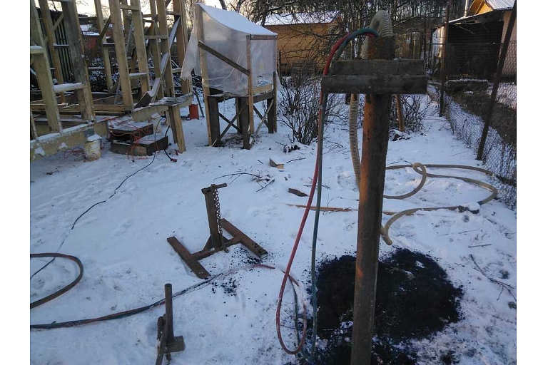 Winter well installation