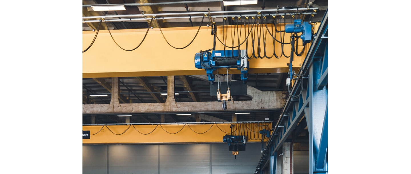 Industrial production workshop with crane – metalworking and assembly works