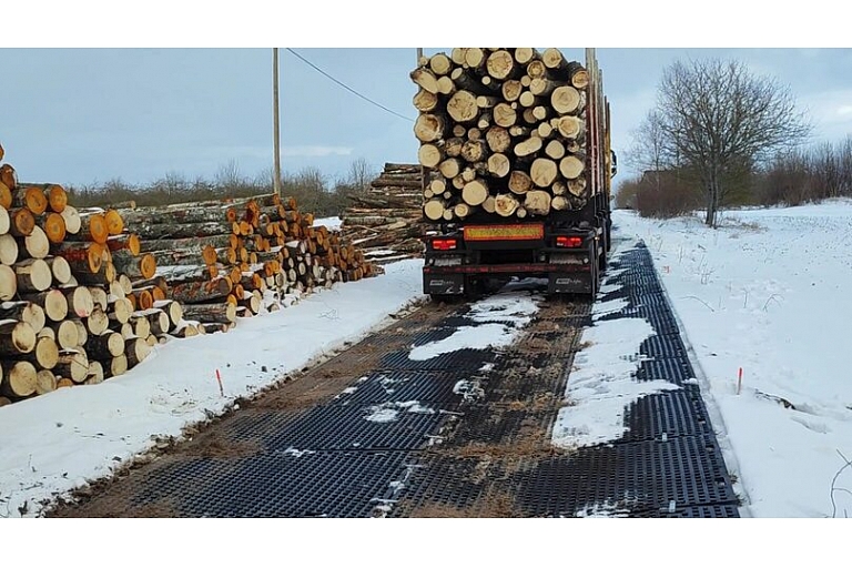 Temporary road for transport