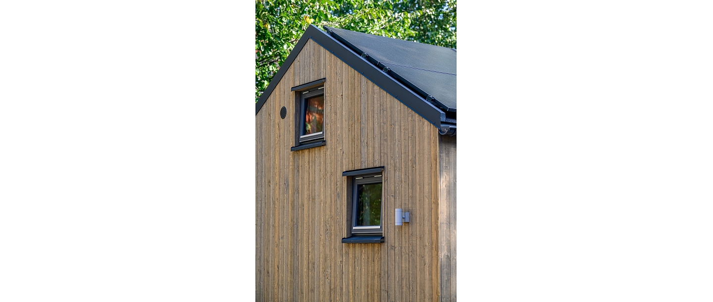 Koka mājas fasāde
