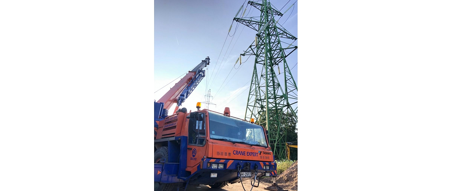 mobile crane