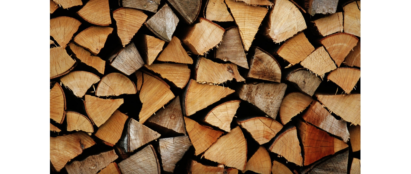 дрова для местного рынка