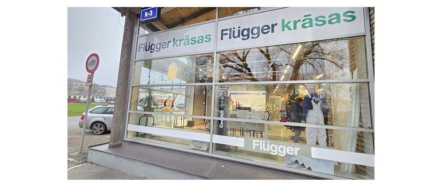 Flugger krāsas vitrīna Profcentrs veikalā Ganību dambī
