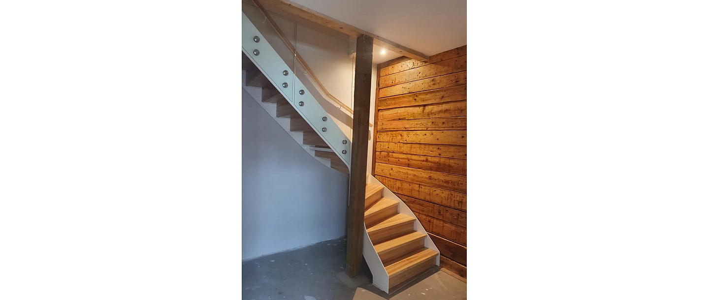 Design of non-standard indoor and outdoor stairs and stairways, production and installation in Kurzeme
