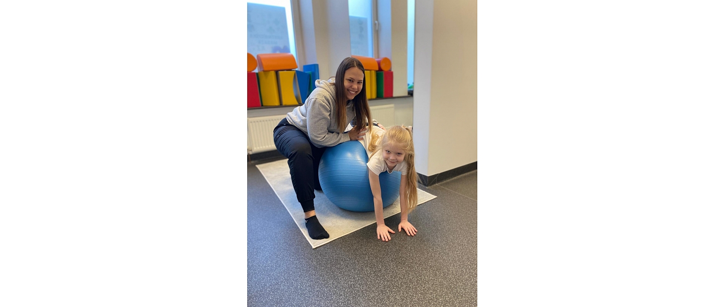 Zanda Eliāna Vaičekone – physiotherapist works with patients of all age groups, for children from 3 months. up to 18 years