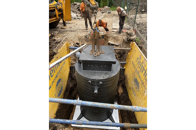 Wiring system assembly.