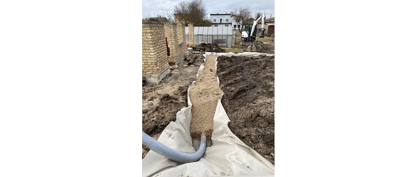 Installation of piping system in the factory.