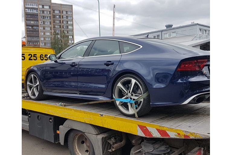 nodrošinot aizsardzību transportēšanas laikā.
