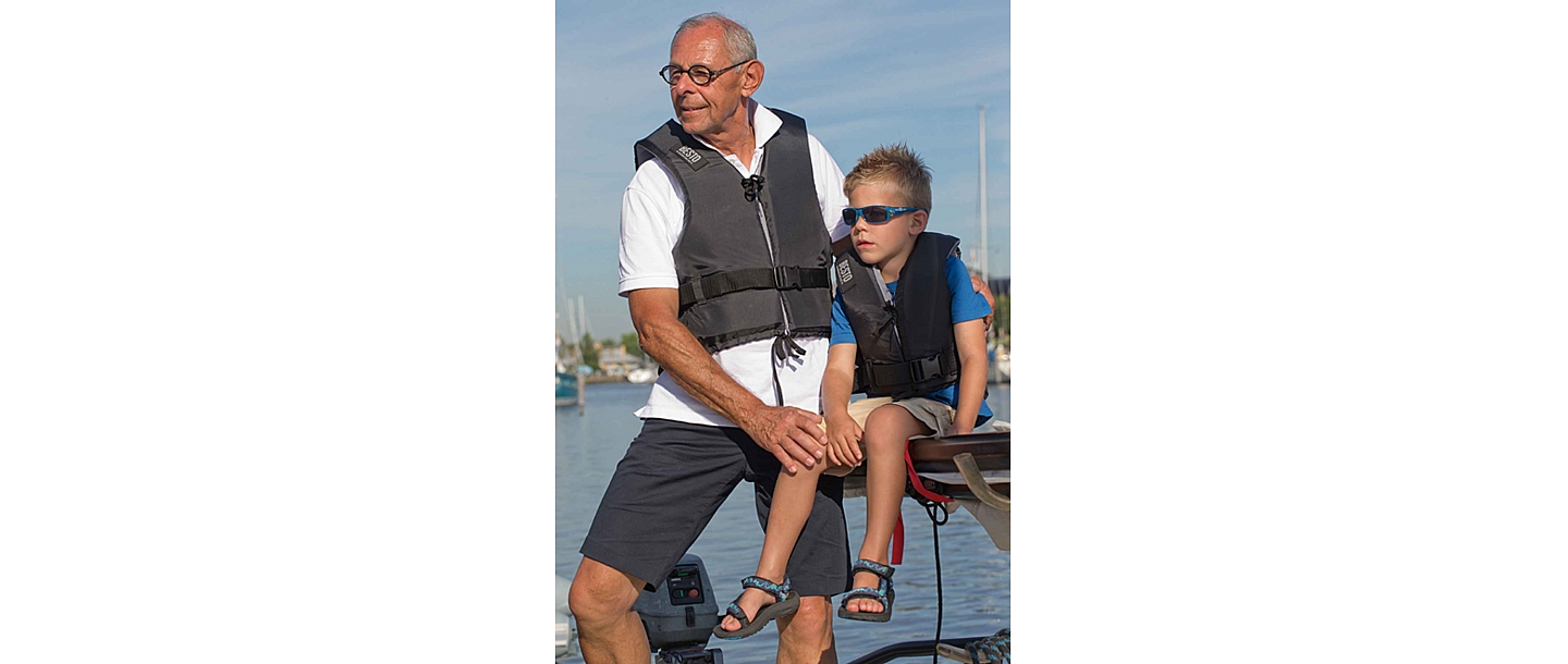 Glabsan vest Besto Dinghy Black4
