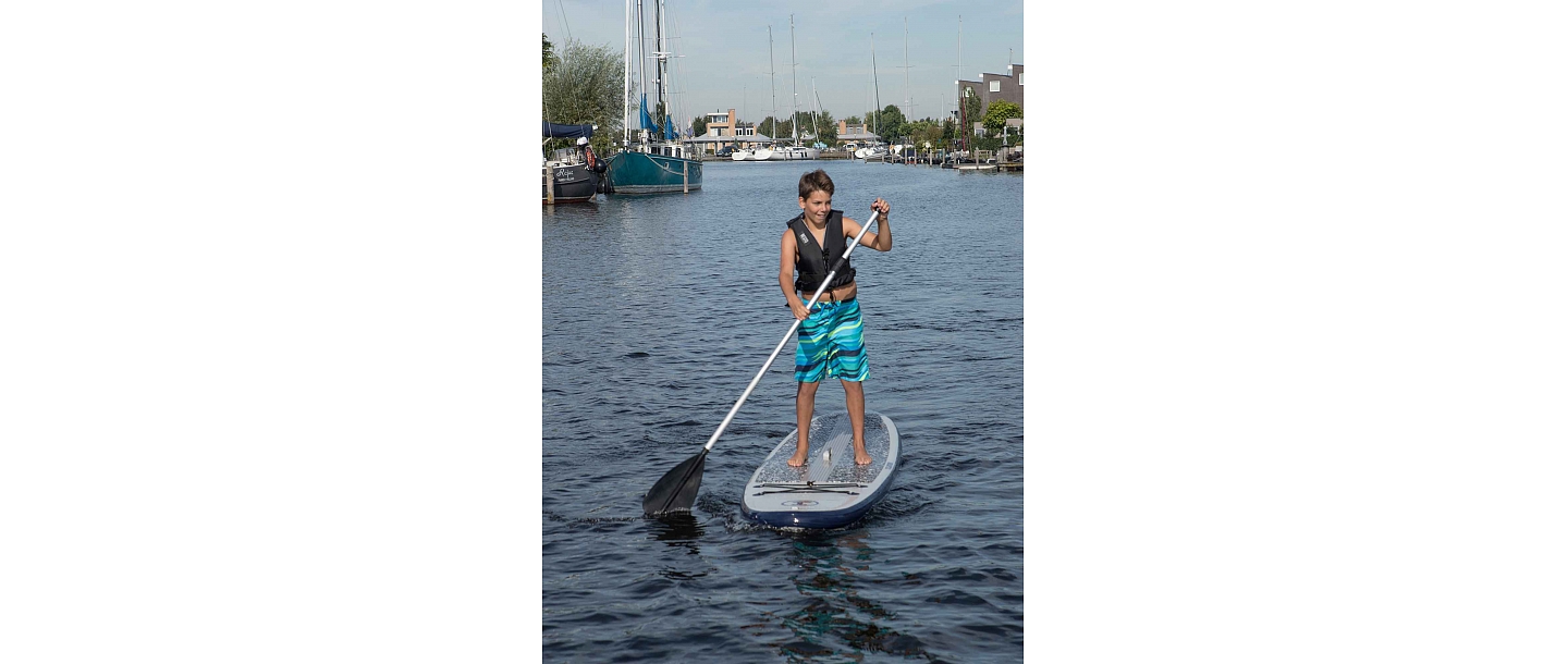 Glabsanas veste Besto Dinghy Black 6_11zon