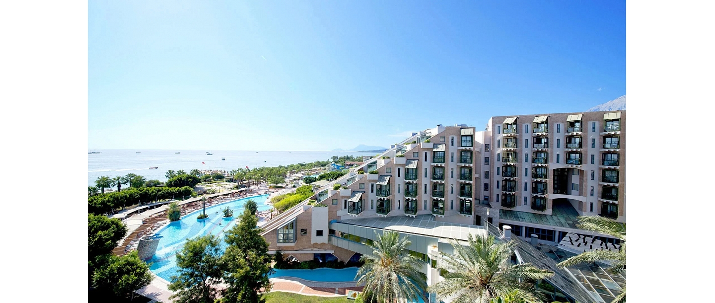 organized leisure trips with GO Travel.