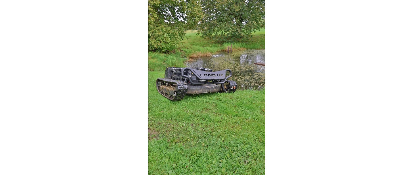 Кошение травы на склонах