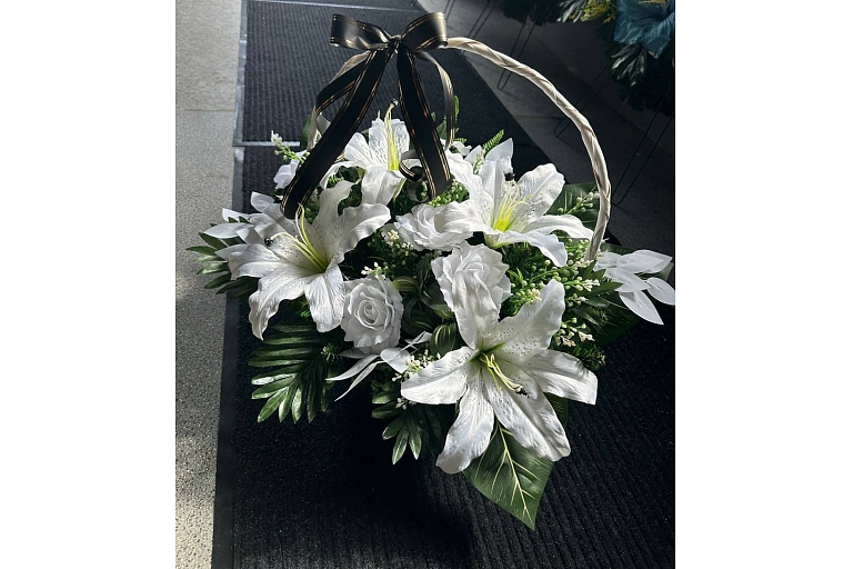 Корзина с цветами