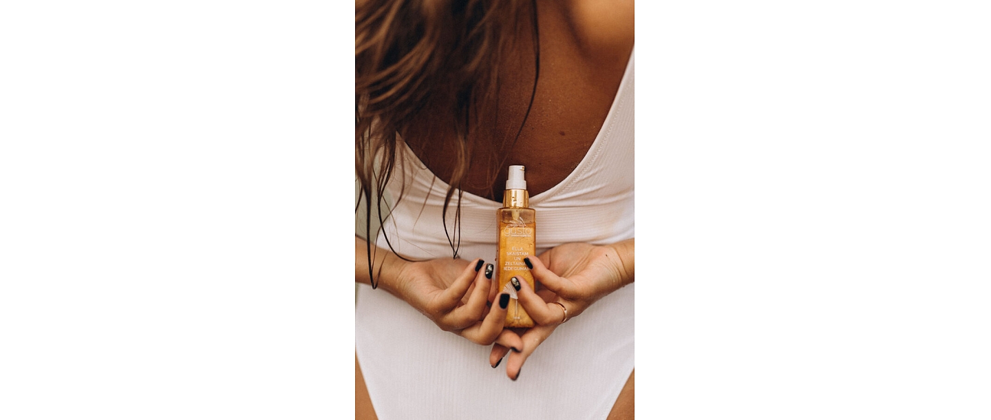 Oil for a beautiful and golden tan