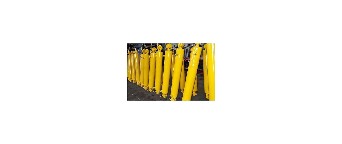 Preparation and painting of industrial hydraulic cylinders