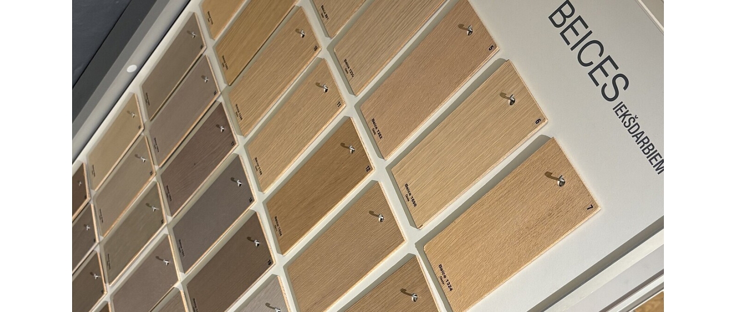 Ethyl alcohol dye-stuff