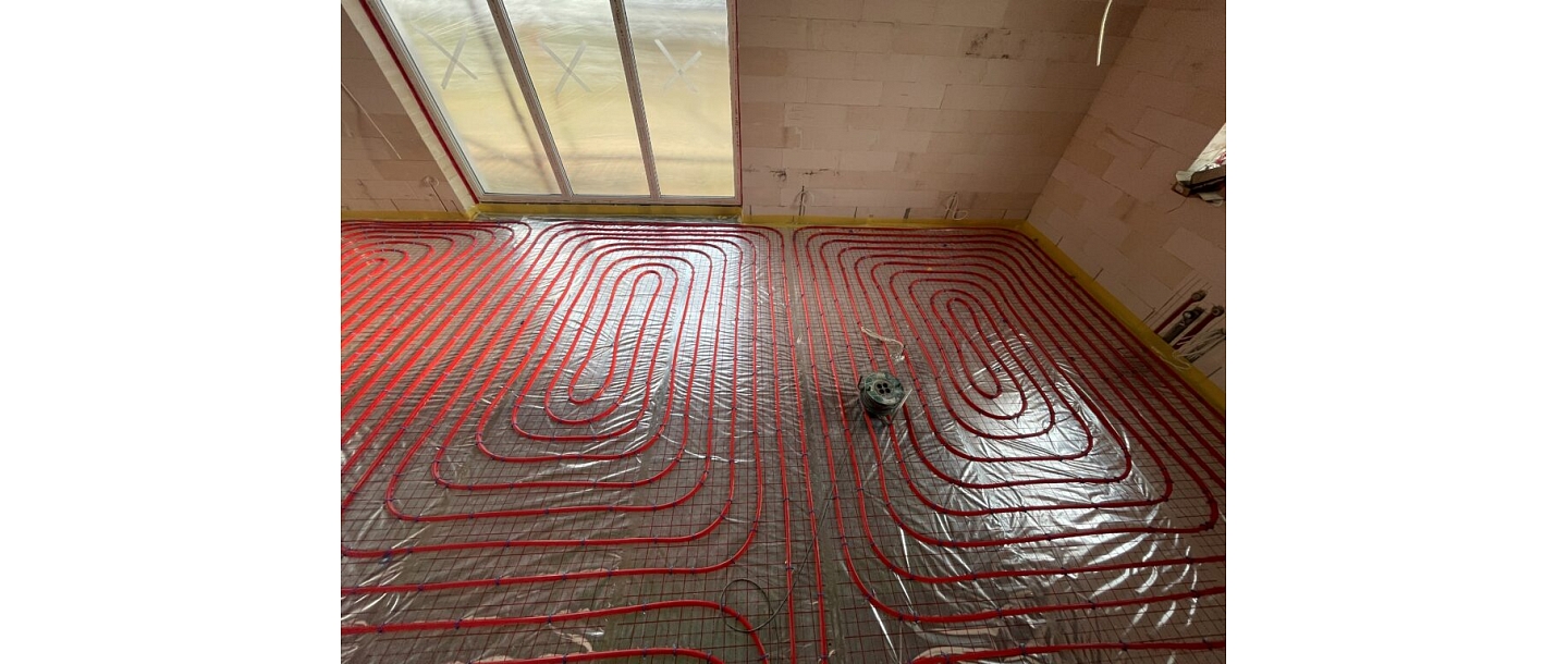 Underfloor heating installation