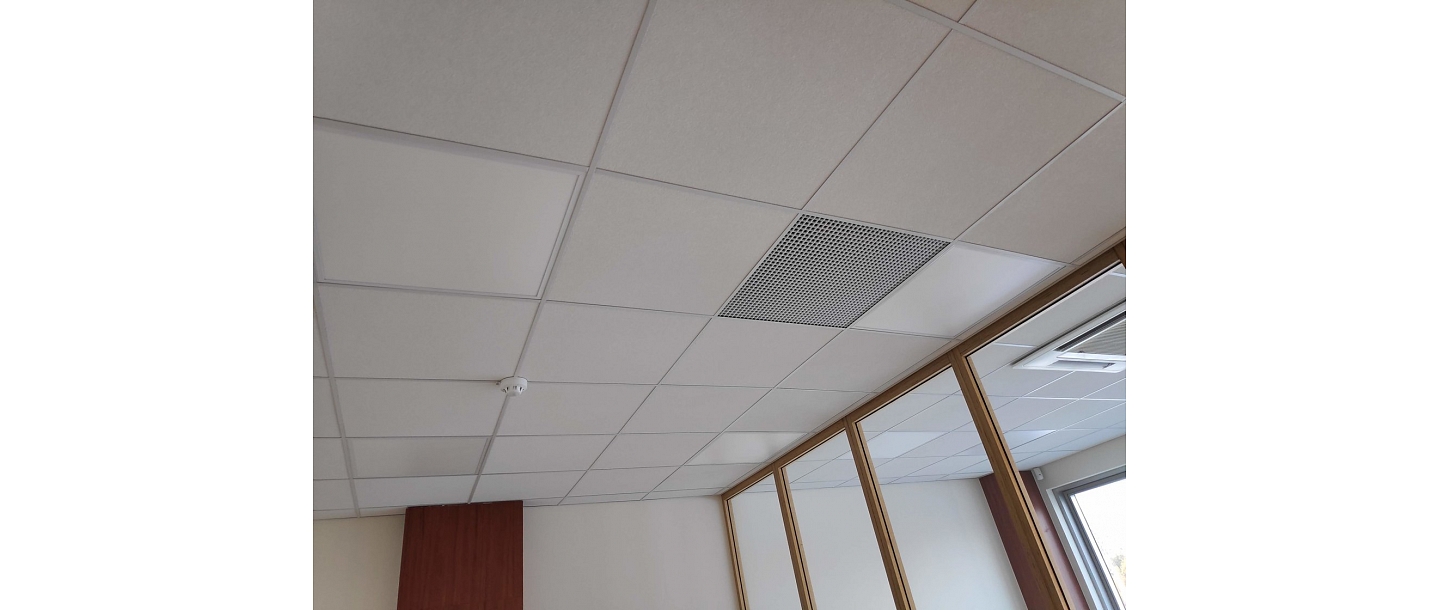 Осмотр подвесного потолка