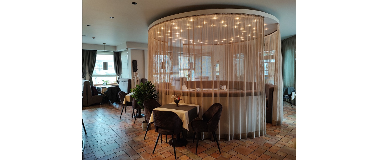 Aizkaru Fabrika, curtain salon in Riga 
