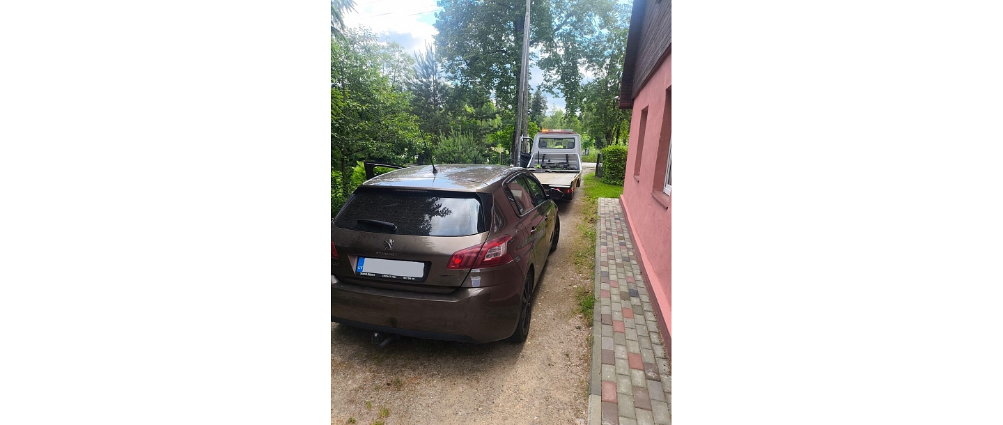 Avārijas palīdzība ceļā