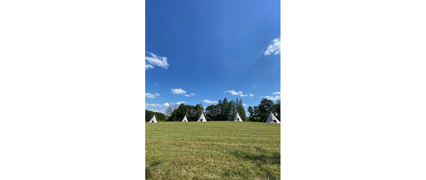 Tipi rental