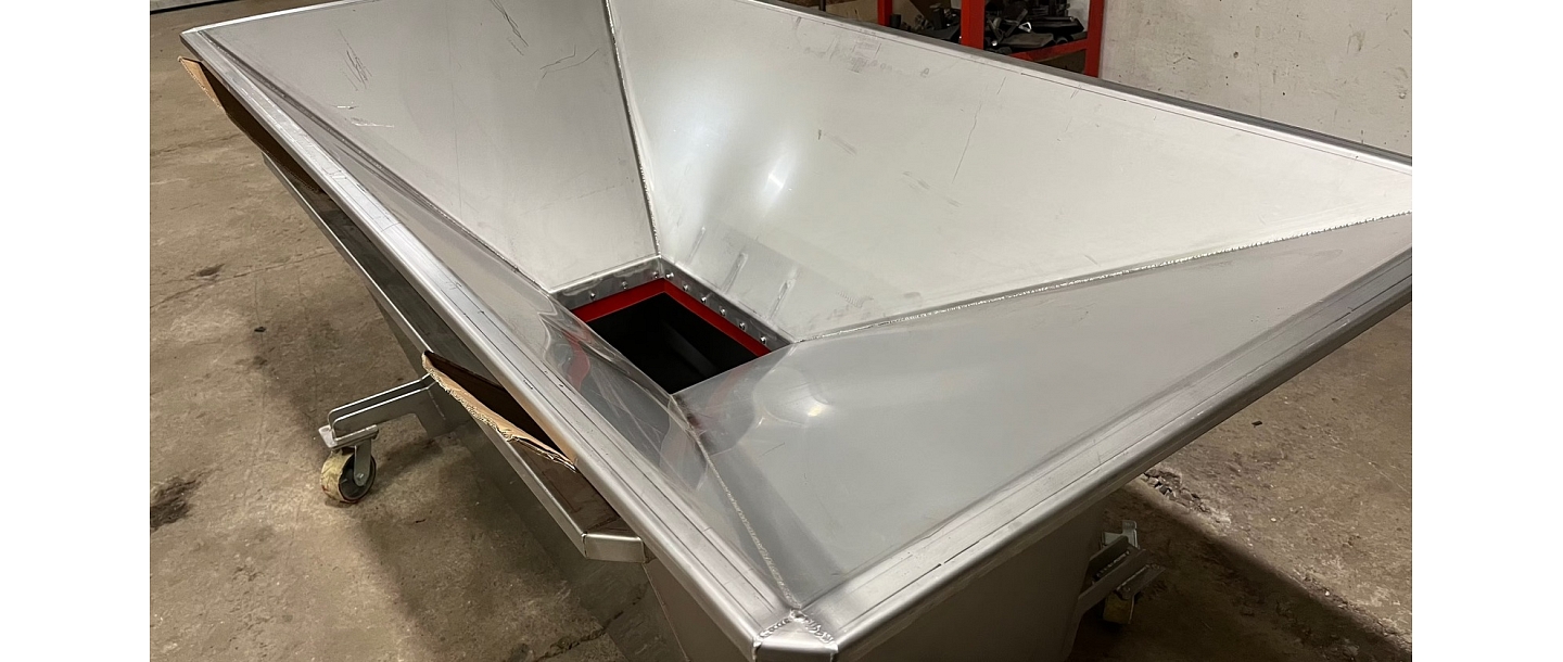 Vegetable, fruit and berry crusher