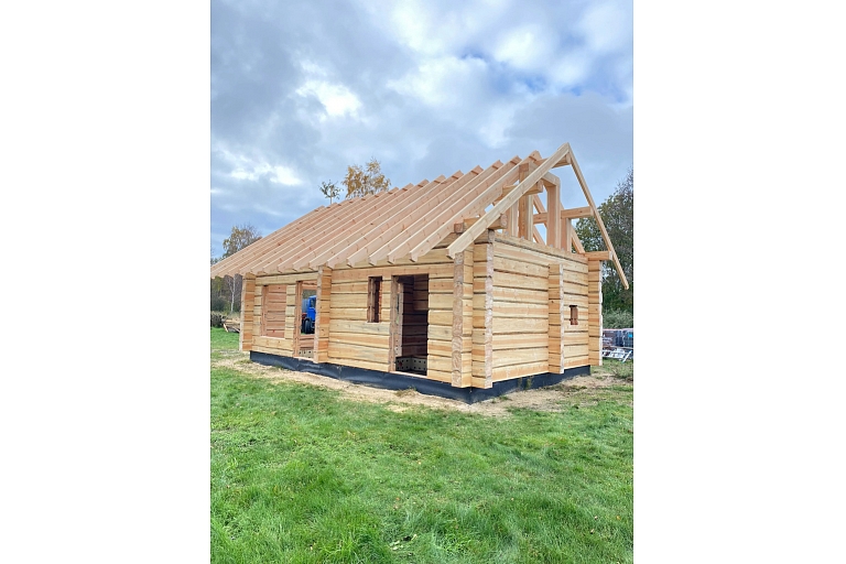 construction of log houses