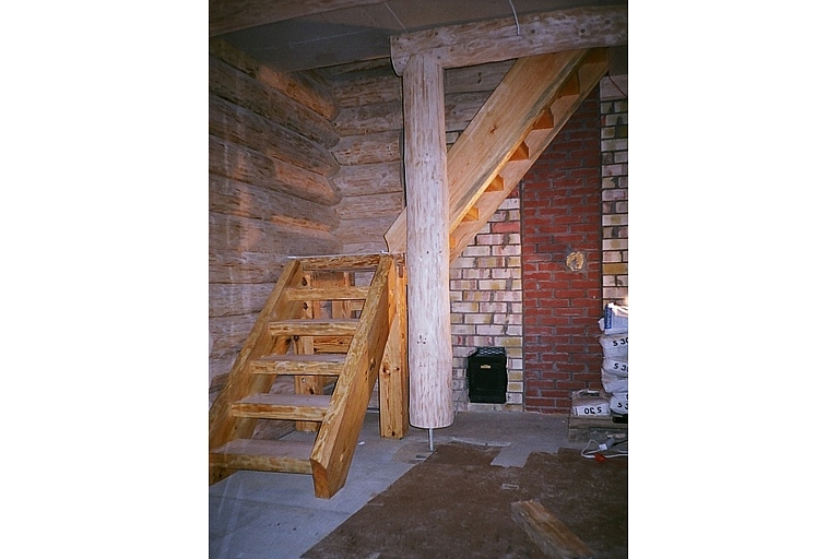 Interior elements in log houses