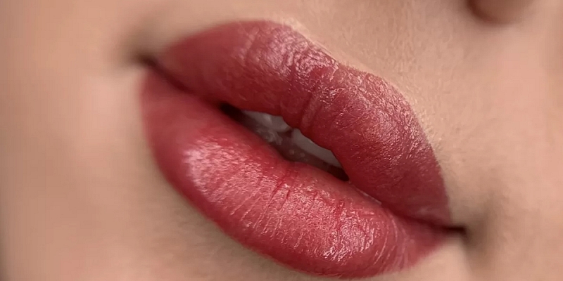 Lip permanent makeup