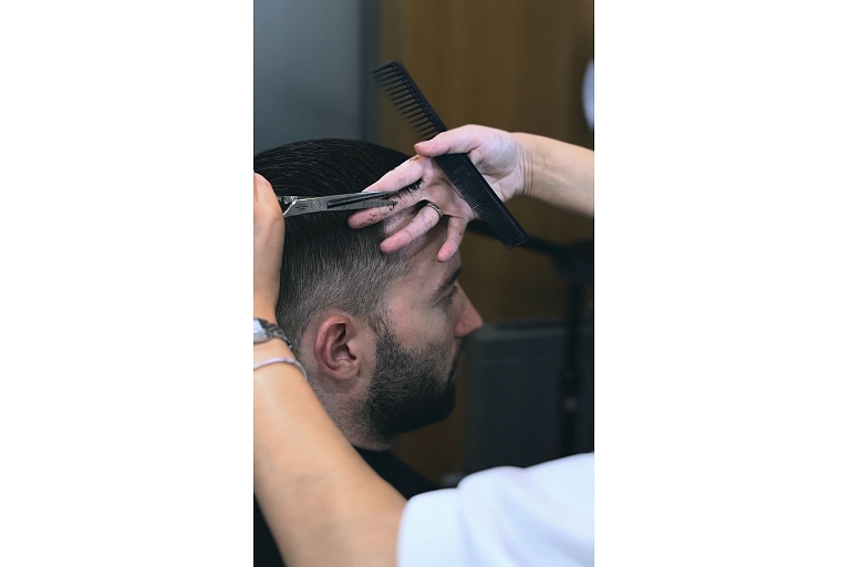 Men's haircut