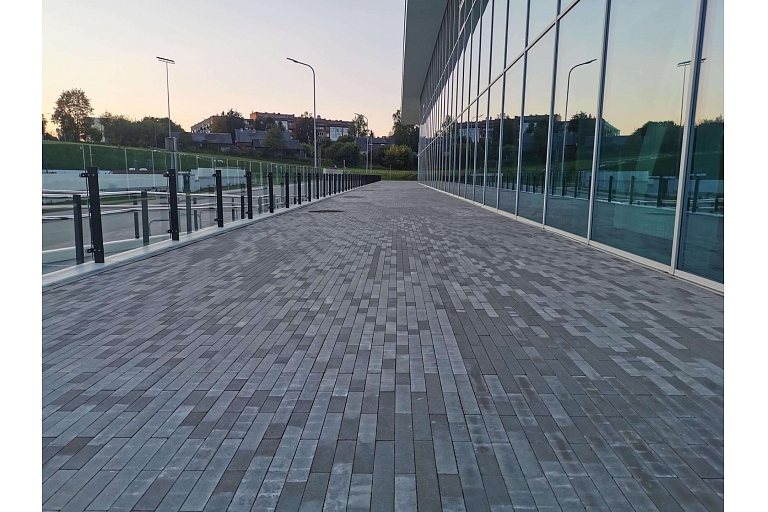 Paving laying