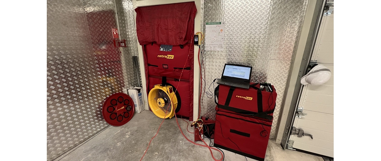 Ēkas blīvuma tests