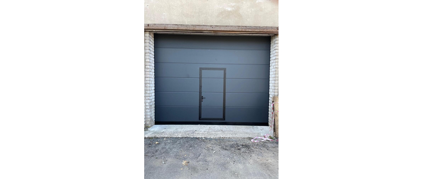 Industrial overhead gates