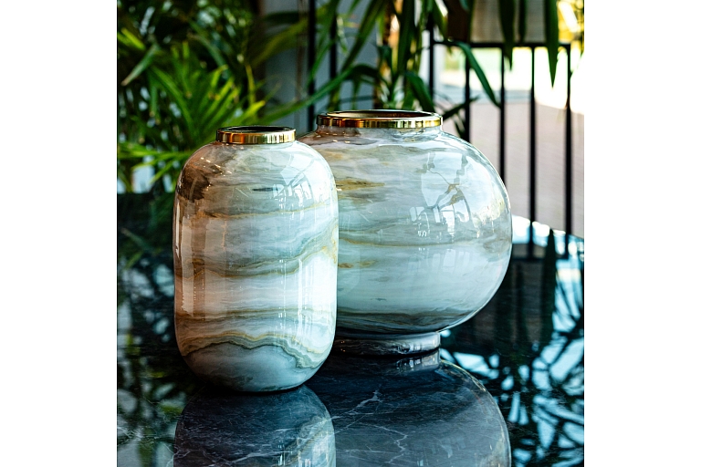 Decorative interior elements - vases