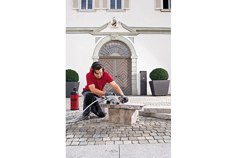 Surface cleaning, sand blast