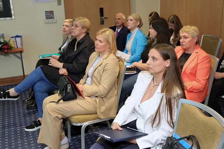 Juridiskā koledža, Vadība