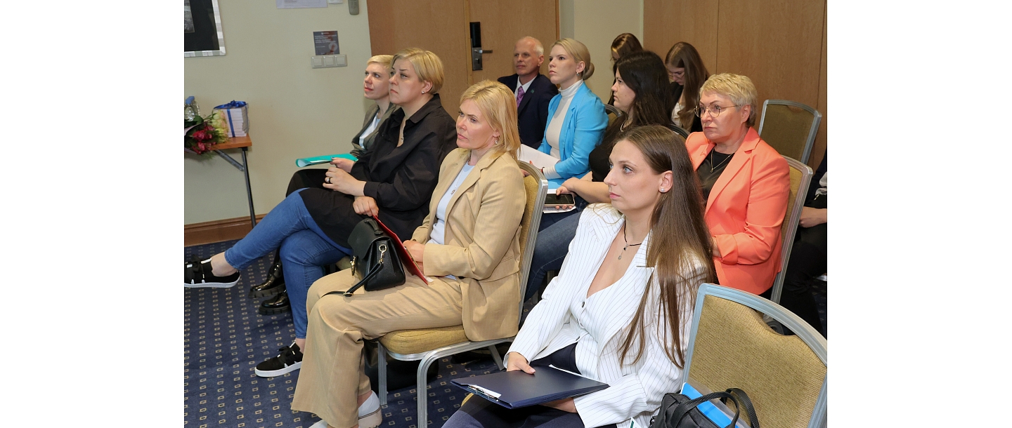 Юридический колледж, Управление