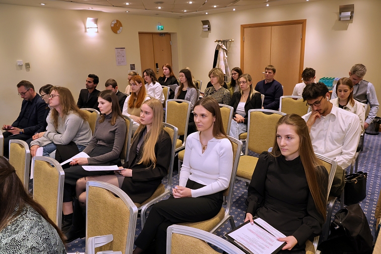 Juridiskā koledža, administrēšana un nekustamā īpašuma pārvaldība